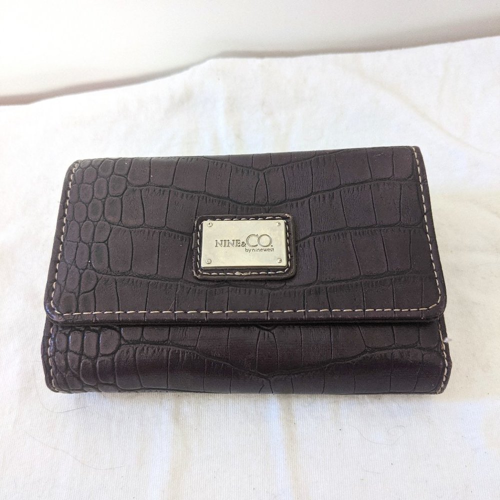 Nine & CO Purple Snakeskin Wallet